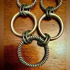 Matching necklace and bracelet set